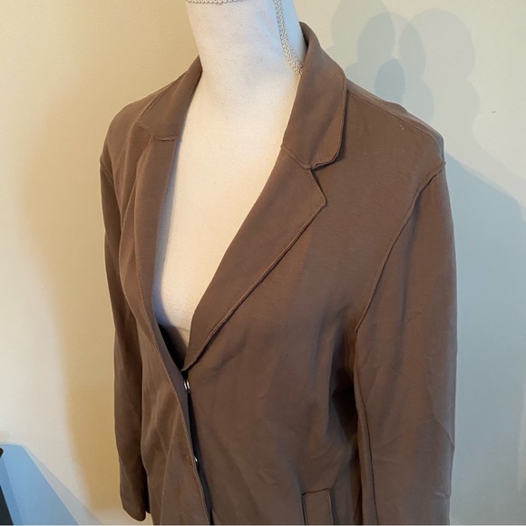 Carolina Belle Ovetcoat - Picture 3 of 11